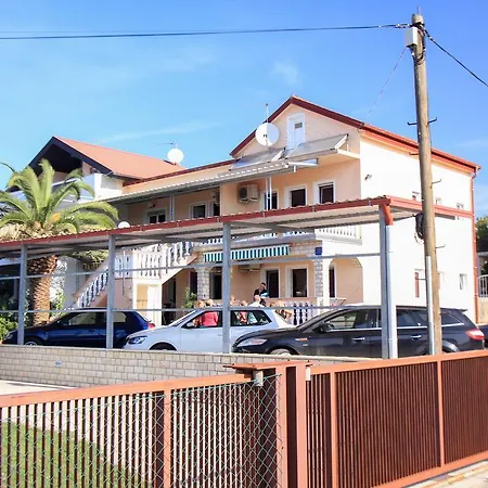 Apartament Azuro Sukošan