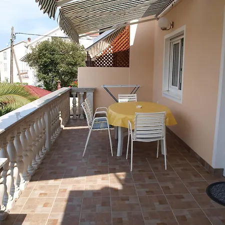 Apartament Azuro *