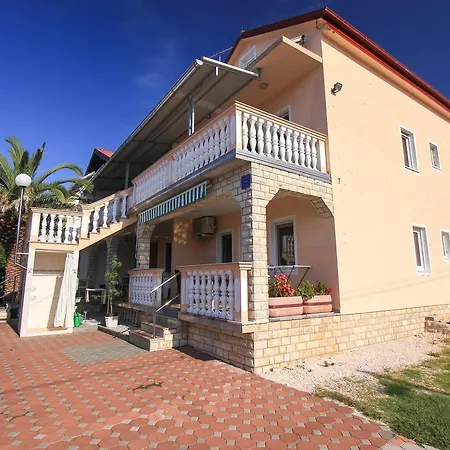Apartament Azuro Sukošan