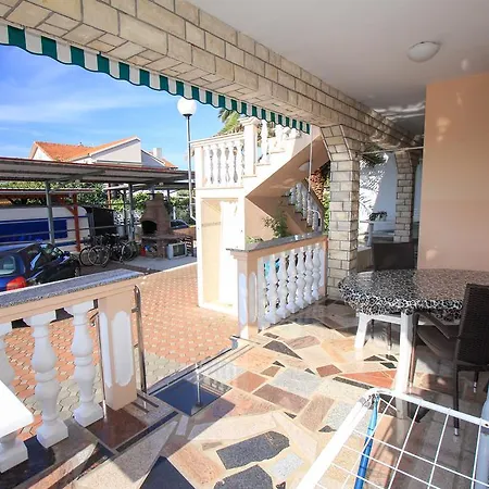 Apartament Azuro Sukošan